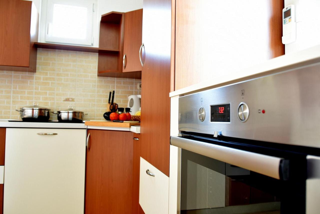 Apartments Muntidor Palit Exterior photo